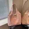 Nova Bolsa Tote Casual Coreana de Nicho Estilo Preguiçoso Leve Grande Capacidade para Estudantes, Aula e Viagem Bolsa de Ombro