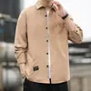 Camisa de Trabajo de Manga Larga Lavada de Moda Clásica para Hombre de Otoño, Camisa Versátil Moderna y Atemporal para Hombres Jóvenes
