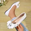 Zapatos Cómodos de Lazo con Pedrería de Moda 2026 Nueva Tendencia de Otoño Versátiles de Punta Poco Profundos para Calzar