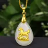 Colgante de jade Hetian con incrustaciones de oro de los doce signos del zodiaco, colgante de gota de agua para pie, colgante de fase dorada, negocio, Festival, venta al por mayor en vivo
