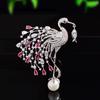 Nova broche de peixe animal Garça Branca pérola de água doce nicho transfronteiriça criativa micro cravejado zircônia broche de lapela pin de roupa