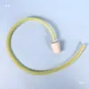 Aparato experimental para convertir energía interna en energía mecánica; demostrando cómo la energía interna disminuye a medida que el gas realiza trabajo; ayuda didáctica de física y mecánica para secundaria