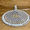 Sombrero blanco de bambú tejido, calado, usado como accesorio para videos de baile en plaza, hecho a mano, con un diseño nostálgico de pantalla de lámpara