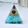Fábrica de artesanías para decoración de escritorio de oficina en casa con grava de pirámide de cristal de resina epoxi de comercio exterior transfronterizo
