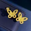 Pulsera Elegante de Lujo Ligero Estilo Coreano con Mariposa Fantasma Hueca de Diamantes Completos Diseño de Nicho Femenino Joyería Chapada en Oro de 18 Quilates Viento Frío