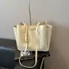 Bolsa de Mano Grande de Comercio Exterior Europea y Americana para Viajes Diarios de Mujeres Nuevo Estilo 2026 Bolso Cruzado Casual para Hombro y Axila Bolso Cubo