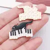 Dibujo Lindo Gato Negro Piano Nota Musical Gota de Aceite Colgante DIY Collar Cadena de Teléfono Colgante Accesorios de Joyería