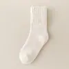 Calcetines Gruesos para Mujer en Otoño e Invierno, Calcetines Cálidos de Media Pantorrilla con Forro de Felpa, Calcetines Largos de Rizo para Mujer, Calcetines de Invierno con Suela de Toalla, Antideslizantes