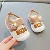 Sapatos de Lona para Bebê Masculino e Feminino Sapatos de Tecido Sapatos de Passar Primavera e Outono Meninos Sola Macia Respirável Verão Sapatos de Lona Pequenos para Recém-Nascidos
