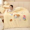 Tipo Otoño e Invierno una Manta de Felpa de Leche Bordada Cubierta de Cama de Guardería Juego de Tres Piezas Relleno de Colcha de Algodón para Niños Juego de Seis Piezas
