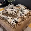 Estilo Princesa Francesa Encaje Terciopelo de Leche Colcha Juego de Cuatro Piezas Invierno Engrosado Terciopelo Coral Cálido Funda de Edredón Ropa de Cama 3