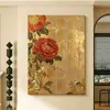 Arte de parede pintada com spray para sala de estar, pintura de parede vintage para hall de entrada, pintura decorativa de planta verde e floral de alta qualidade 'Fundo Dourado com Flores Desabrochando' estilo meados do século