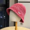 Nuevo sombrero de pescador de punto a rayas degradadas de otoño e invierno para mujer, sombrero de cubo de lana colorido, sombrero de cubo de bloqueo de color de moda estilo coreano