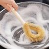 Venta al por mayor del fabricante Cepillo para ollas de cerdas de jabalí Cepillo colgante de limpieza de cocina Herramienta de limpieza de ollas Cepillo de limpieza para eliminar manchas y grasa