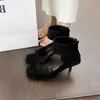 Sandalias Francesas Retro de Tacón de Aguja con Punta Abierta para Mujer Primavera 2026 Nuevo Estilo Hebilla de Una Línea Moda Talla Grande Cuadrado Punta Zapatos Romanos