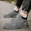 Zapatos de Hombre de Caña Alta 2026 Invierno con Felpa Gruesa Calientes de Algodón Suela Gruesa Aumentadores de Altura Antideslizantes Botas Martin KS8893-1M