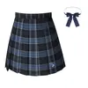 LuoxueOriginal Saia Plissada Azul Bordada Uniforme JK Cintura Alta Emagrecedora Estilo Academia Meia Saia Plissada Saia Evasê