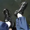 Zapatos Deportivos de Cuero con Cordones de Caña Baja para Estudiantes Suela Gruesa Color Sólido Casual para Correr Otoño Juventud Talla Grande Transfronterizos