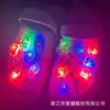 Crayón Shin-Chan Luz LED Intermitente Flor para Zapato DIY Agujero de Zapato Accesorios Decorativos Hebilla de Zapato Lindos Dibujos Animados Accesorios Elegantes