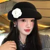 Nuevo Sombrero de Florales Estilo Hepburn Francés 2026 para Mujer, Sombrero de Pescador de Cubo Pequeño Adelgazante para Rostro, Alta Moda Primavera y Verano