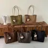 Bolso de hombro para mujer con patrón tejido retro de nicho, nuevo y moderno para el otoño de 2026, de gran capacidad, para el trabajo y los desplazamientos