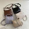 Bolsa de Axila Feminina Estilosa de Moda Coreana, Bolsa Quadrada Pequena Transversal da Moda, Bolsa de Ombro Casual de Verão 2025 Nova Tendência High-End