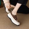 Sapatos Plataforma de Solado Grosso para Mulheres, Sapatos Slip-On Estampa de Leopardo, Novo Estilo Primavera 2026, Sapatos Fisherman Slip-On de Salto Médio para Mulheres
