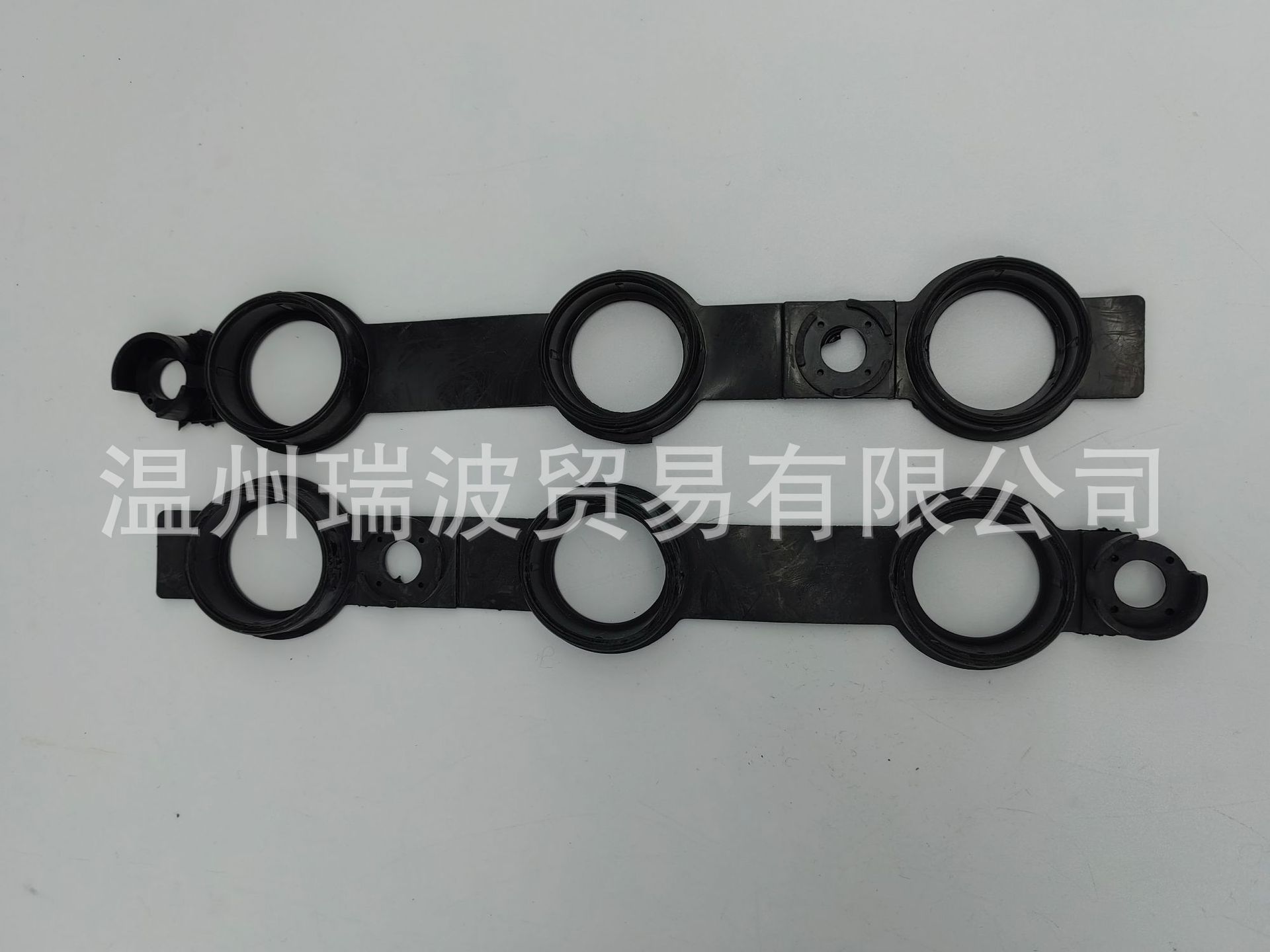 85c3e68eb407f34b84f4eeb327dcaa