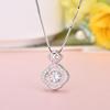 Joyería de Plata Guanming Colgante Danzante de Trébol de Cuatro Hojas Plata 925 Incrustado de Diamantes Cadena Versátil para Clavícula Regalo del Festival Qixi