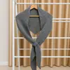 Bufanda Triángulo de Comercio Exterior Europeo y Americano para Mujer Otoño e Invierno Versátil Chal Jacquard Bufanda Fábrica de Origen Venta al por Mayor Dropshipping