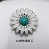 Venta al por mayor de accesorios para equipaje de fabricante Hebilla de tela de turquesa sintética Billetera hecha a mano para bricolaje Accesorios para bolso Hebilla de broche de clavo de crisantemo