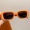 Gafas de Sol Rectangulares Sexy Retro Americanas para Mujer, Gafas de Sol Ins de Marco Pequeño Estrecho de Gama Alta, Hip-Hop Europeo y Americano Negro