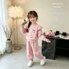 Conjunto para Niña Estilo Coreano Moda Primavera y Otoño Sudadera con Capucha de Manga Larga de Dibujos Animados de Moda Pantalones Deportivos Elegante Conjunto de Dos Piezas