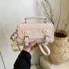 Bolsa pequeña popular de moda para mujer, nueva y exquisita bolsa cruzada versátil 2026, bolsa cuadrada pequeña de mano con sensación de alta gama