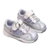 Zapatos Deportivos para Niñas 2026 Nuevo Malla Transpirable Suela Suave Antideslizante Velcro Hello Kitty Lindo Rosa Versátil Ligero