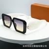 Óculos de sol Temu transfronteiriços personalidade rua cabeça de cobra perna larga proteção solar armação grande feminino moda europeia e americana caixa óculos de sol de rua
