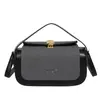 Bolsa Caixinha Retro de Luxo Acessível de Alta Qualidade para Mulheres 2025 Nova Moda de Nicho Bolsa de Mão Ombro Único Transversal Pequena Quadrada