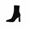 Botas de tornozelo justas de veludo elástico, botas femininas de cano curto, novo estilo de outono, design coreano, cor sólida, salto quadrado, salto ultra-alto, botas femininas de cano curto elásticas com zíper lateral