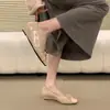 Primeiro Encontro com os Sapatos de Salto Anabela Roxo Estilo Francês, Novo Modelo 2026, Sapatos Femininos Slip-On de Couro Patente Macio para o Dia a Dia