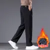 Calça casual de marca italiana de alta qualidade com forro de fleece para homens, nova calça social reta solta de outono e inverno