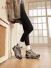 Los nuevos zapatos de senderismo para exteriores Camel para mujer en otoño e invierno son acolchados, antideslizantes, resistentes al desgaste, zapatos deportivos de senderismo profesionales de caña alta para hombre