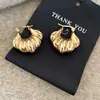 Pendientes Geométricos de Metal Estilo Retro Europeo y Americano, Simples y de Moda, Versátiles para el Uso Diario, Pendientes de Lujo Ligero y de Gama Alta