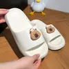 Novas chinelos de banheiro simples de EVA para casais, antiderrapantes, para uso interno no verão, para mulheres, sandálias para banho em casa e uso doméstico, atacado