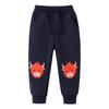 Una generación de pantalones de ropa nueva para niños de primavera, otoño e invierno, pantalones de felpa bordados para niños, pantalones para niños