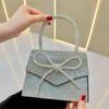 Nuevo bolso de mano tipo mensajero con cadena de lazo de diamantes de imitación, estilo retro transfronterizo europeo y americano, pequeño y cuadrado, para cena