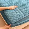 Novo Protetor de Colchão de Lã de Leite, Amigo da Pele, Espessado, Quente para o Inverno, Quarto de Dormitório Estudantil, Totalmente Envolvente, Lençol de Cama Antiderrapante Conjunto de Três Peças