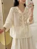 Camiseta casual de manga tres cuartos, holgada, talla extra, bordada vintage, con cuello en V, de encaje, para primavera y otoño, adelgazante, resistente