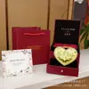 Regalo de Acción de Gracias en Stock por Cumplir Treinta Años Corazón de Amor Dorado Pastel Forma de Corazón Caja de Regalo Exquisita de Alta Gama Souvenir de Negocio de Seguros