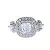 Anillo de Diamante Cuadrado de Tres Piedras de Venta Caliente Transfronteriza Anillo de Circonita Cúbica de Corte Escalonado Totalmente Pavimentado de Lujo
