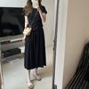 Conjunto de Top de Manga Curta Plissado no Ombro Direito e Saia de Cintura Elástica Linha A Estilo Normcore Fino de Verão Nicho de Alta Qualidade